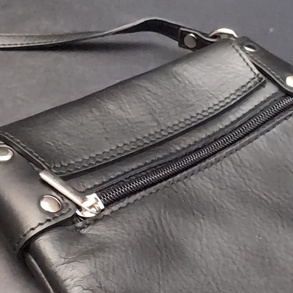 Vera Pelle Italy Women's Small Black Leather Crossbody Bag. - Picture 5 of 14